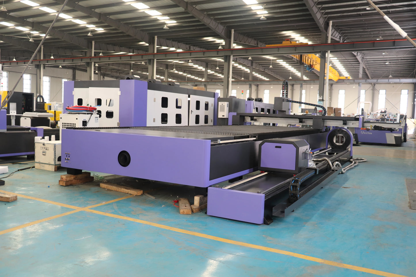 Fiber Laser Cutting Machine Thickened Bed CNC Sheet Metal with Fast Open Platform Solid Power System