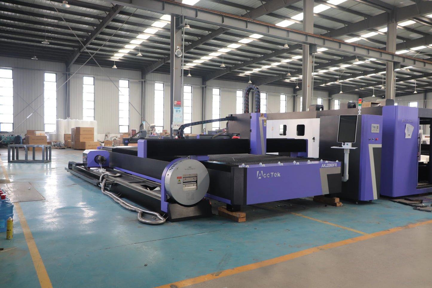 Fiber Laser Cutting Machine Thickened Bed CNC Sheet Metal with Fast Open Platform Solid Power System